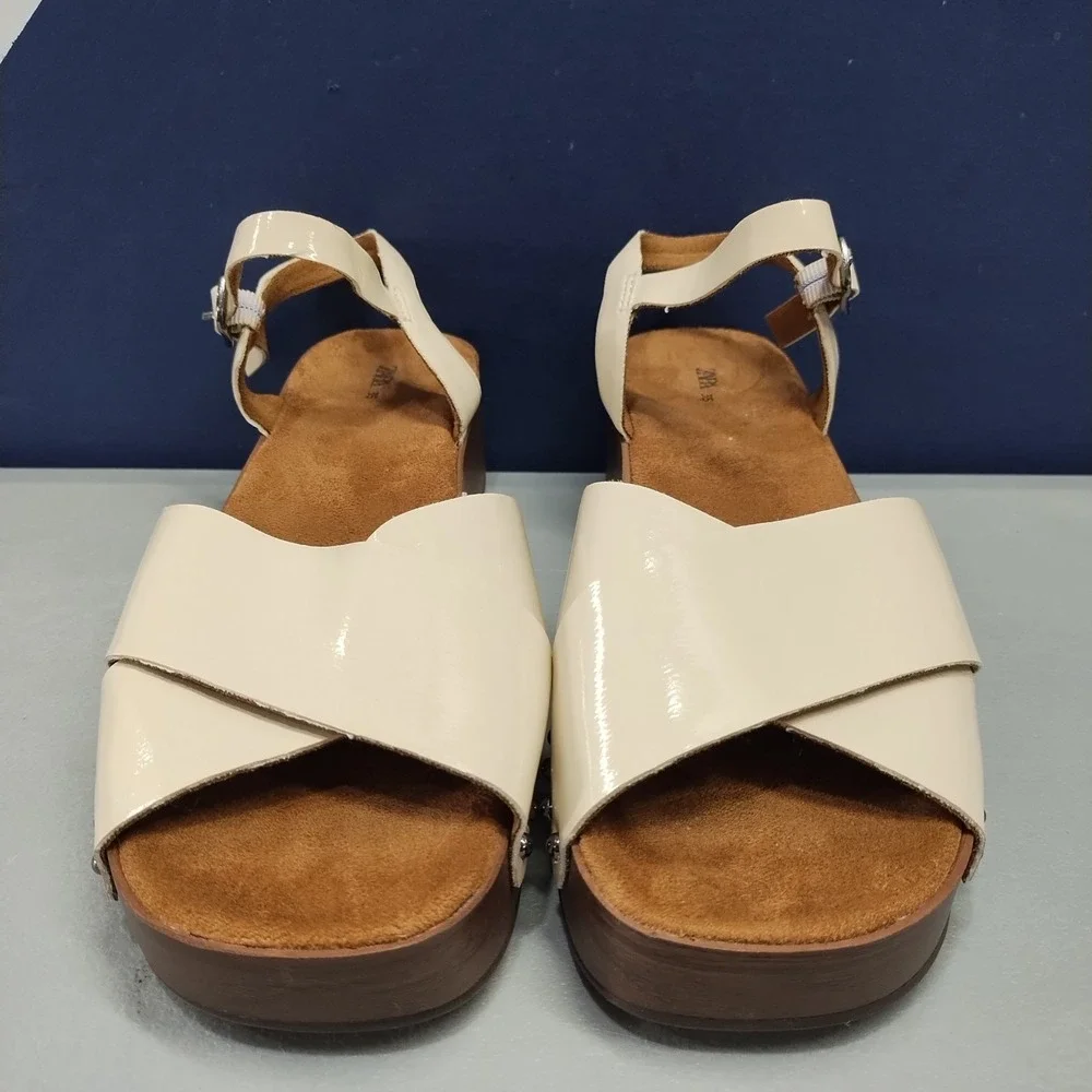 Zara Cross-Strap Sandals Womens Size 35 Tan Brown Studded Detail Buckle Closure - Picture 2 of 10